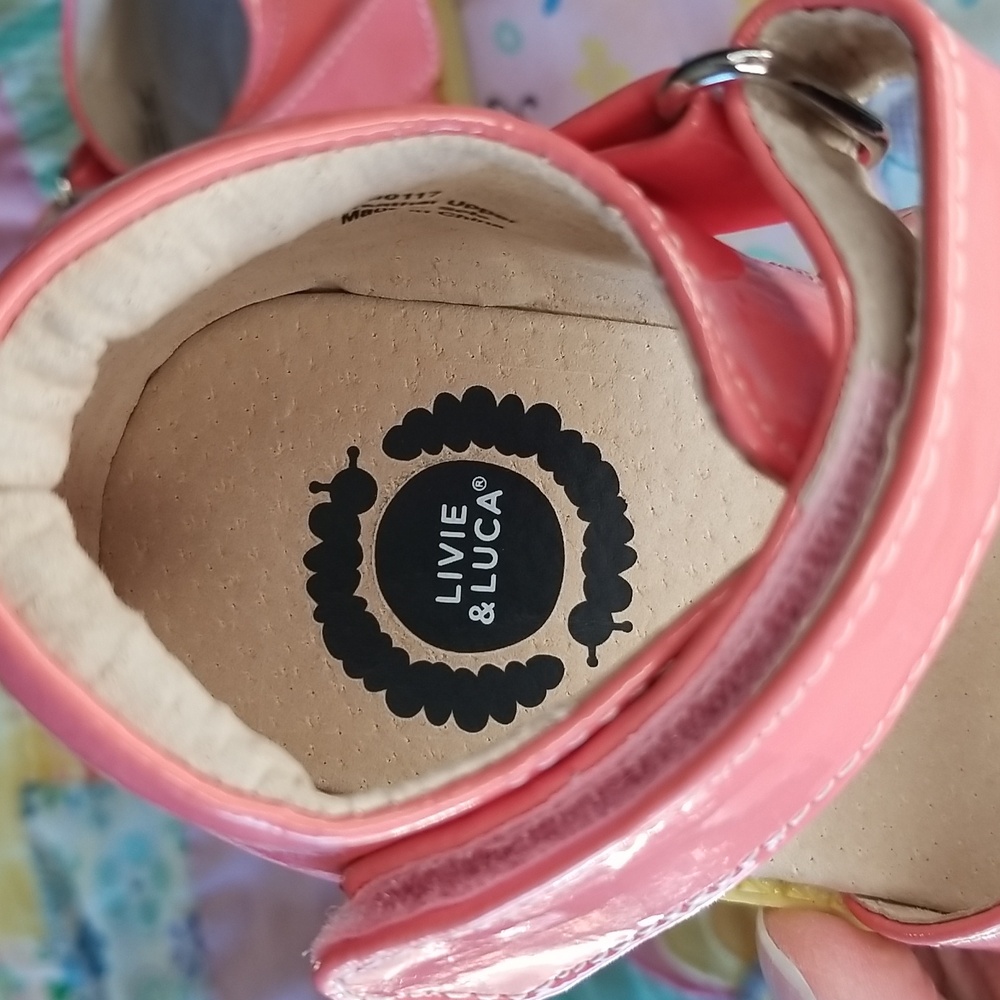 Livie & Luca Patent Leather Bows In Coral Size 11 Like new - Picture 8 of 9
